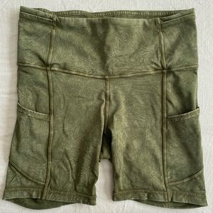 Lululemon Fast and Free high rise short 6” sz 6